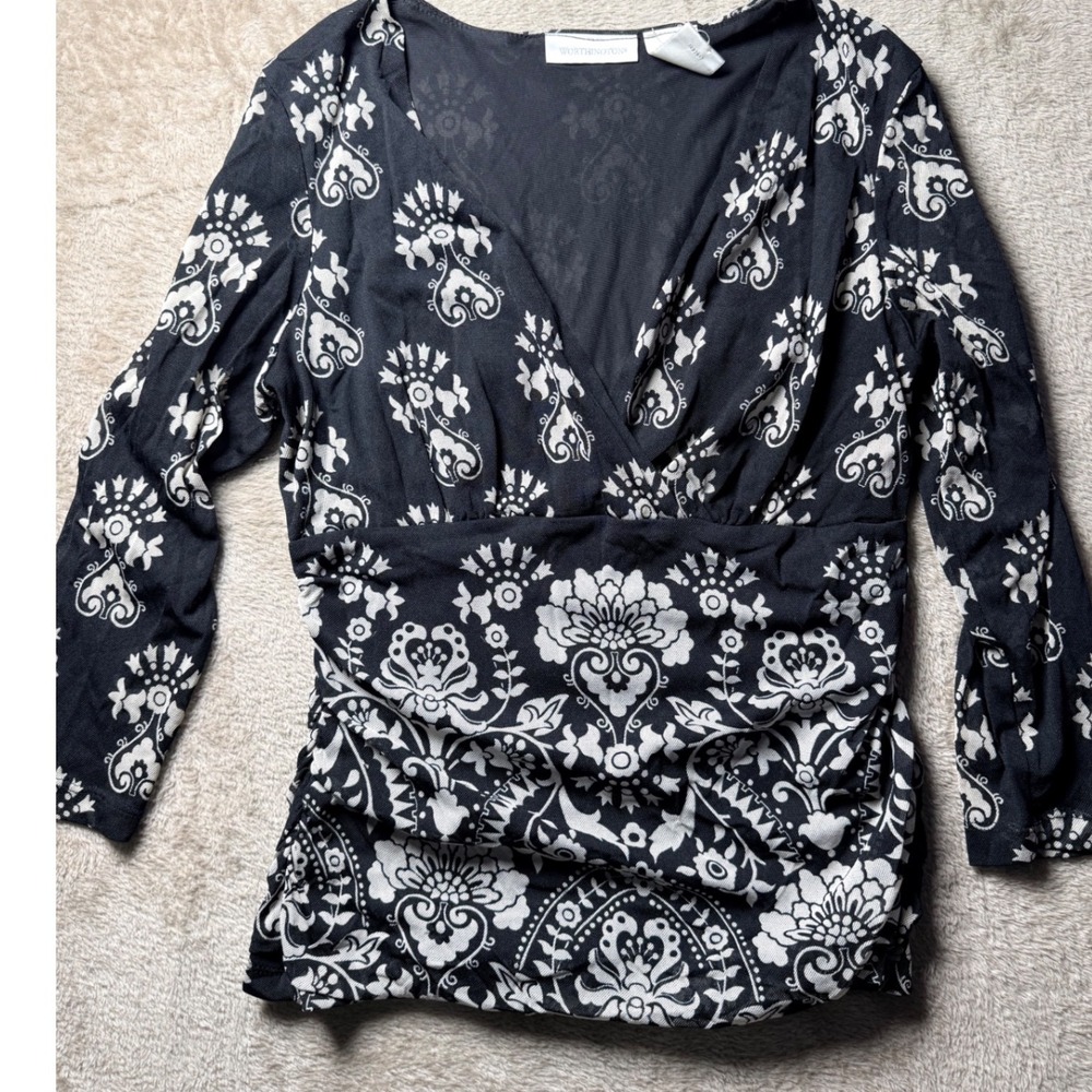 Worthington Black White Damask Paisley Ruched V-Neck  Top Medium Mesh 90s style